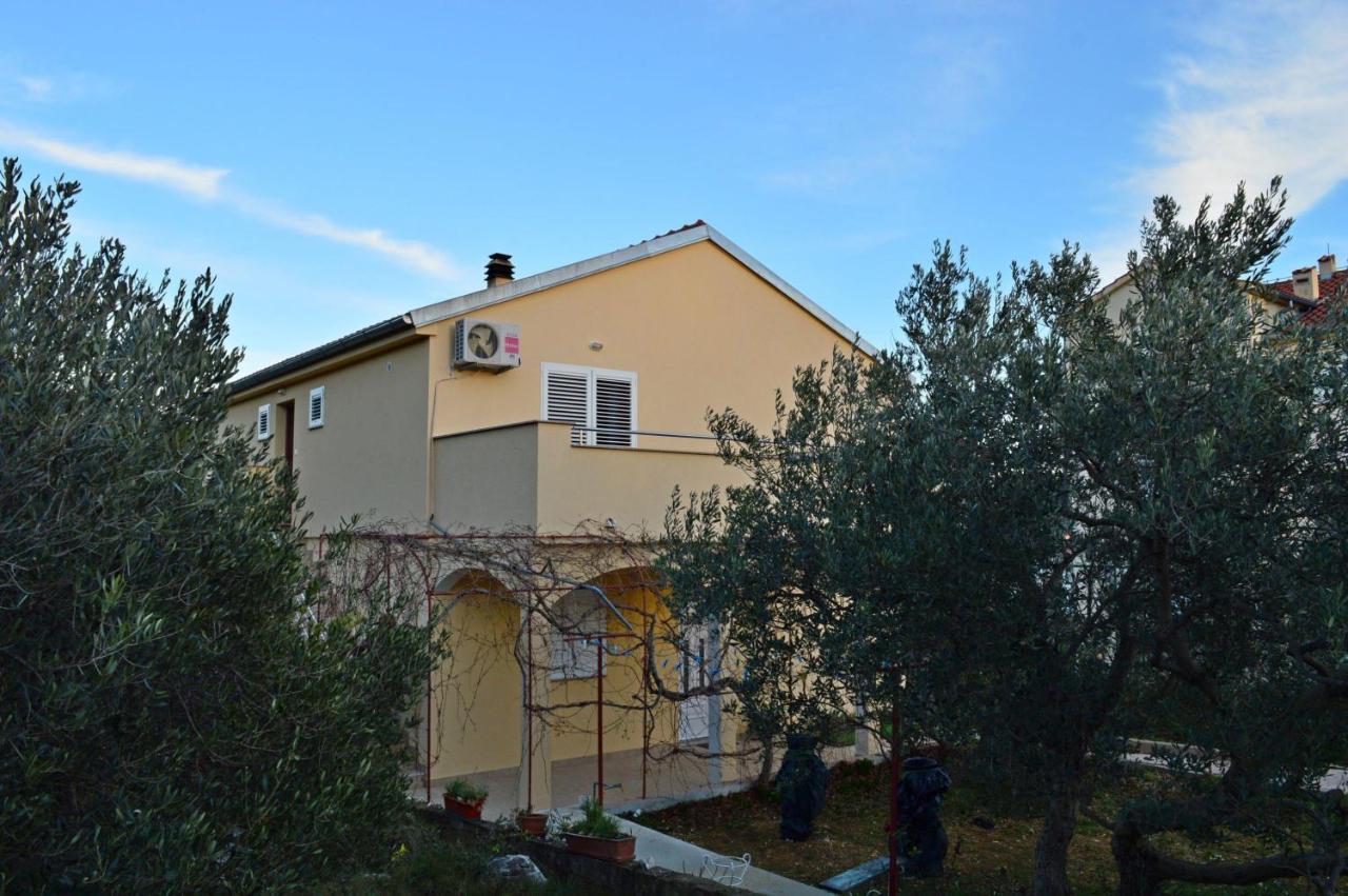 Apartments Vilim Tisno Exterior photo
