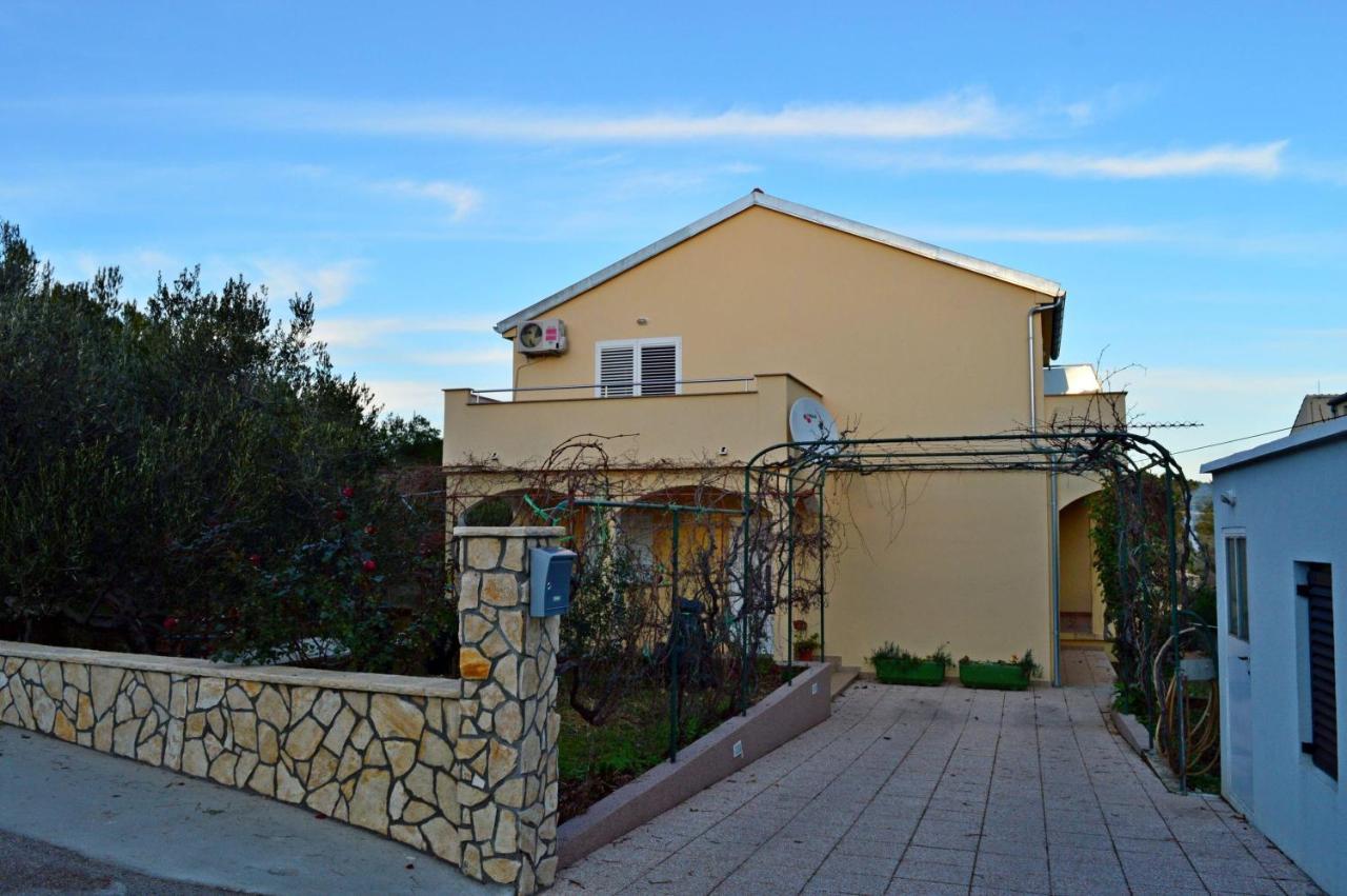 Apartments Vilim Tisno Exterior photo
