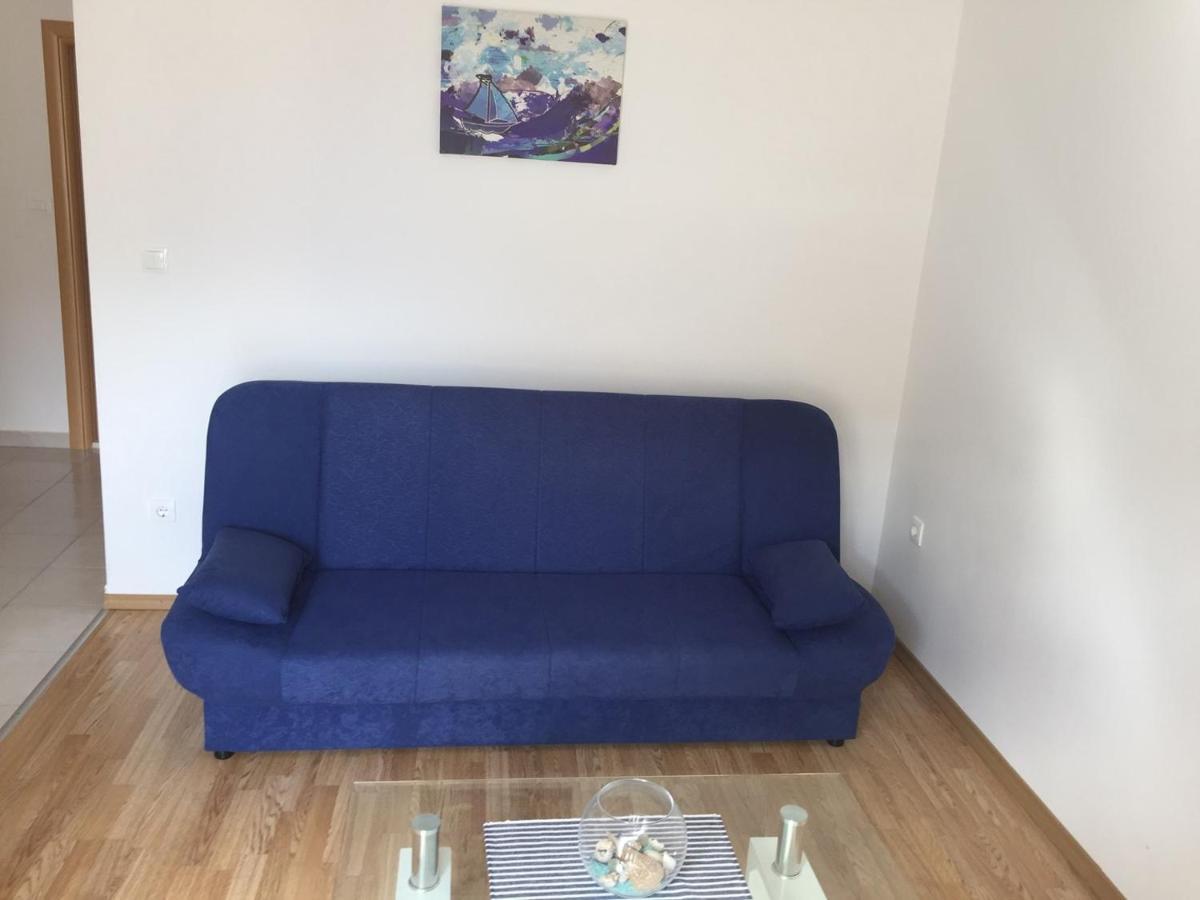 Apartments Vilim Tisno Exterior photo